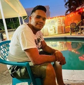 Meet your Posher, Eladio